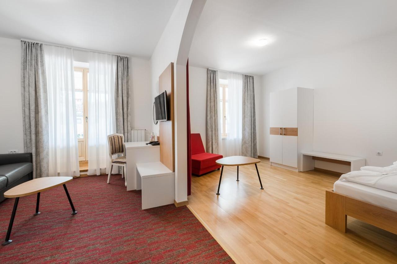 Hotel Dvorec Tolmin Εξωτερικό φωτογραφία